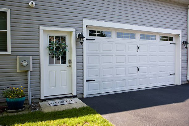 24/7 Emergency Garage Door Panel Replacement experts in Natchitoches, LA